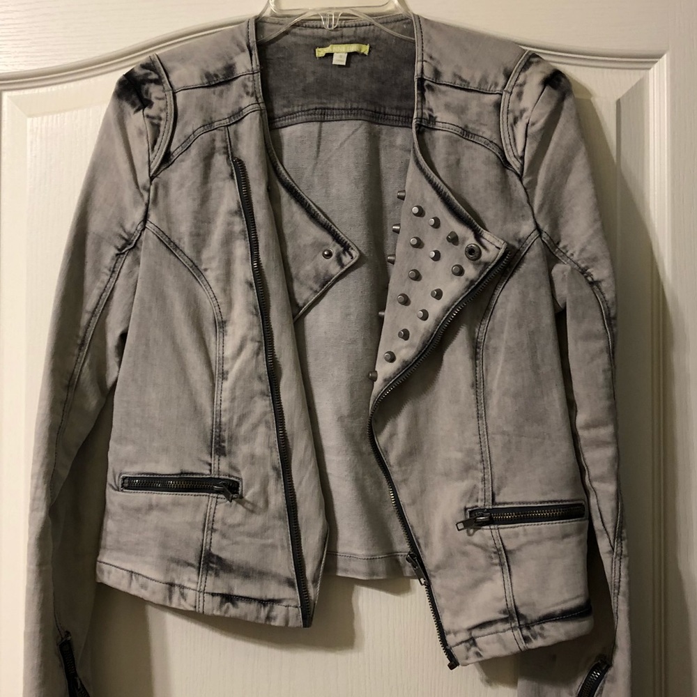 Gianni Bini grey denim jacket with stud detail